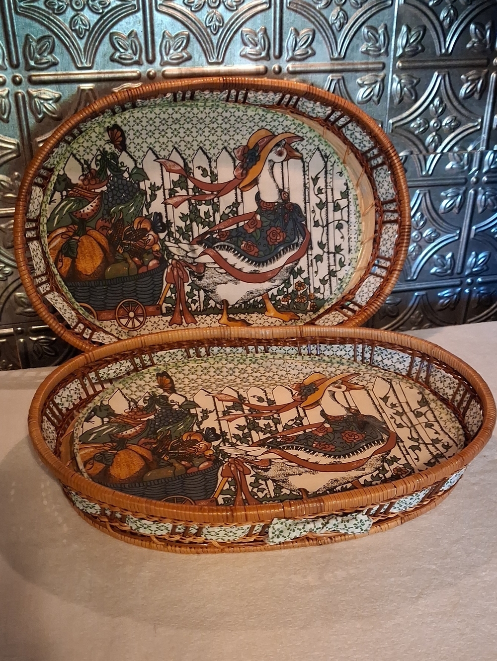 Stylized Goose Pattern Wicker Serving Tray Set in Multi-Color Set Of 2